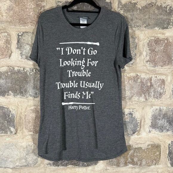 Harry‎ Potter Shirt I Don't Go Looking for Trouble Trouble Usually Finds Me Gray - Picture 1 of 12